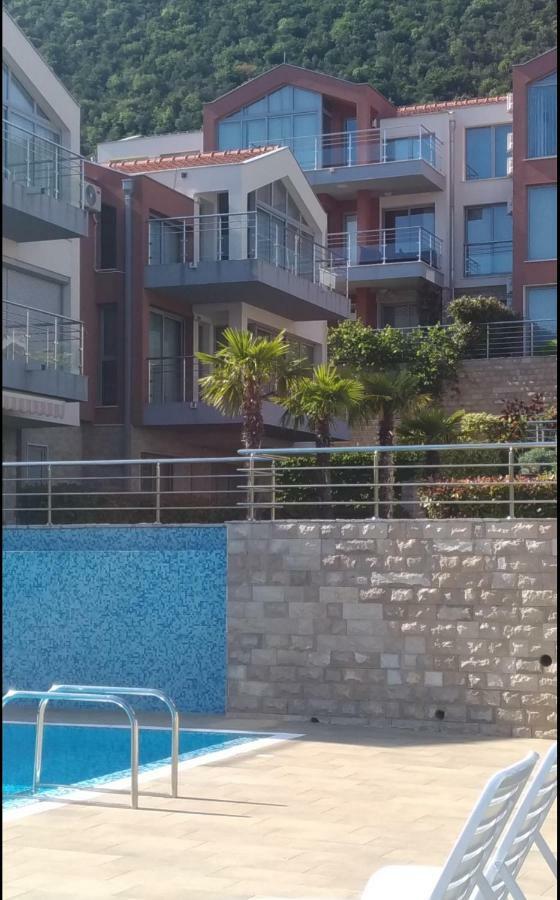 Apartments Acacia Hill Ðenovići Exterior foto