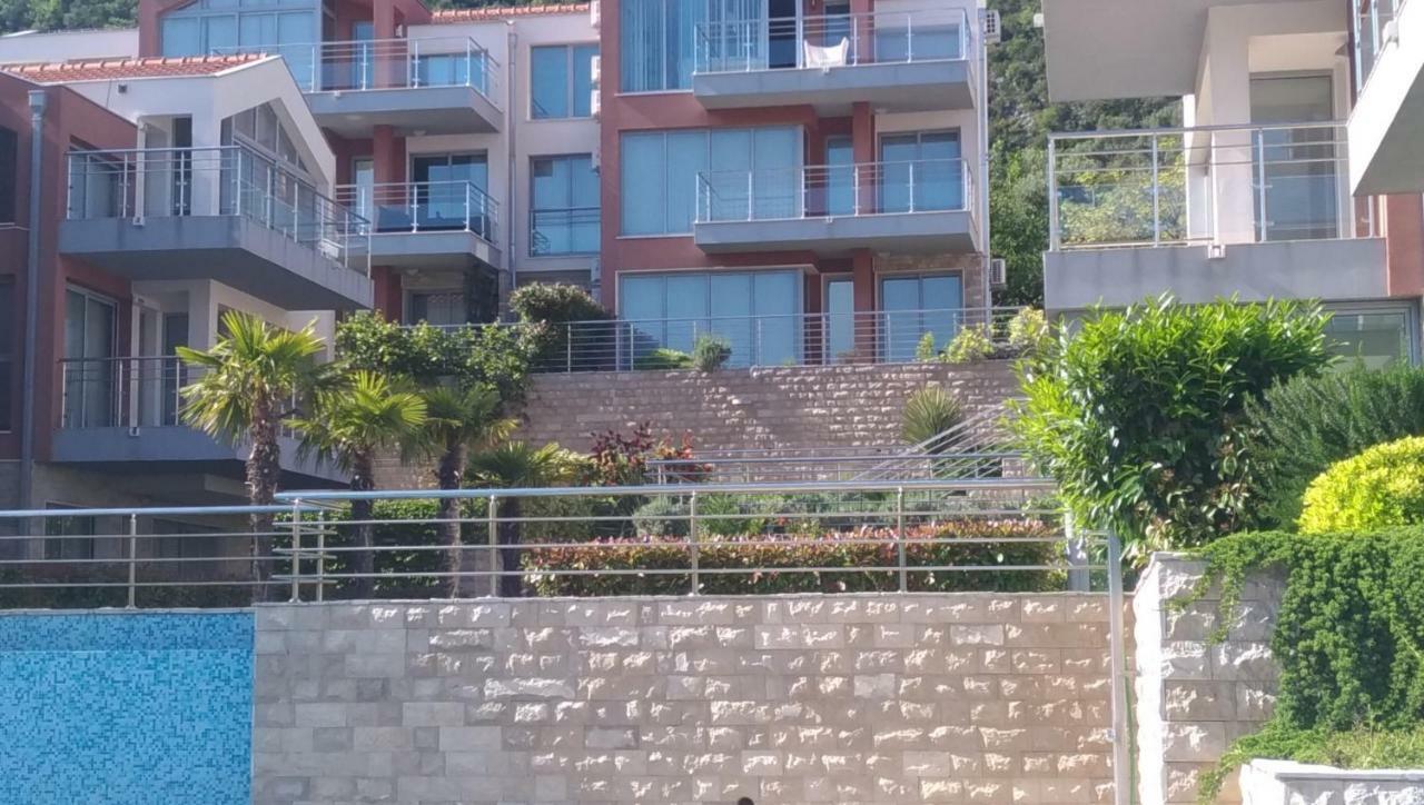Apartments Acacia Hill Ðenovići Exterior foto